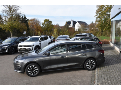 Ford Focus Clipper 1.0 EcoBoost MHEV Titanium X Auto.