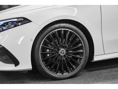 Mercedes-Benz A 200 AMG LINE