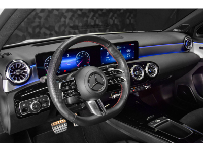 Mercedes-Benz A 200 AMG LINE