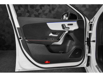 Mercedes-Benz A 200 AMG LINE