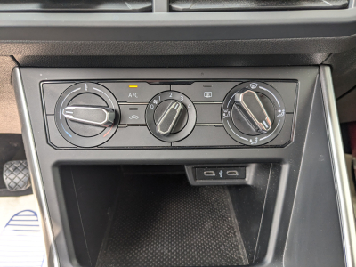 Volkswagen Polo 1.0 TSI CARPLAY VIRTUAL COCKPIT APS AV/ARR