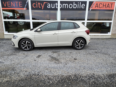Volkswagen Polo 1.0 TSI CARPLAY RADAR AV + ARR CLIM BLUETOOTH LED