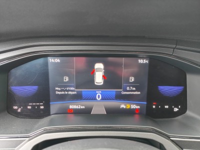 Volkswagen Polo 1.0 TSI CARPLAY RADAR AV + ARR CLIM BLUETOOTH LED