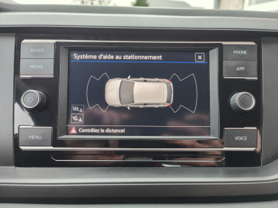 Volkswagen Polo 1.0 TSI CARPLAY RADAR AV + ARR CLIM BLUETOOTH LED