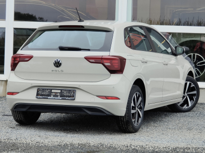 Volkswagen Polo 1.0 TSI CARPLAY RADAR AV + ARR CLIM BLUETOOTH LED