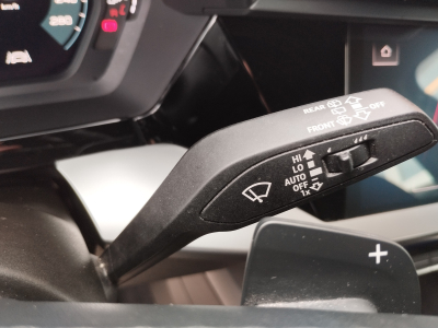 Audi A3 Sportback 35 TDi S-TRONIC CARPLAY BUSINESS