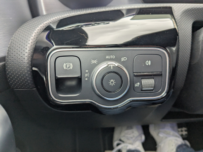 Mercedes-Benz CLA 180 CLA 180d PACK AMG GPS LED PACK LIGHT