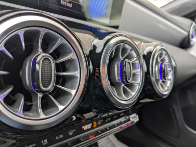 Mercedes-Benz CLA 180 CLA 180d PACK AMG GPS LED PACK LIGHT