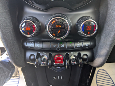 MINI One 1.2i GPS BLUETOOTH CRUISE CONTROL APS ARR