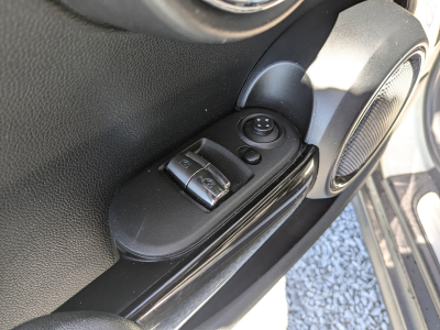 MINI One 1.2i GPS BLUETOOTH CRUISE CONTROL APS ARR