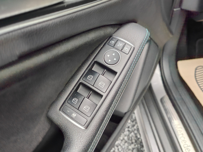 Mercedes-Benz A 200 A 200d 7G-DCT PACK AMG GPS TOIT OUVRANT BLUETOOTH CAMERA