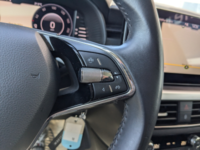 Skoda Kamiq 1.0 TSI DSG CARPLAY VIRTUAL GPS LED SIEGES CHAUFF