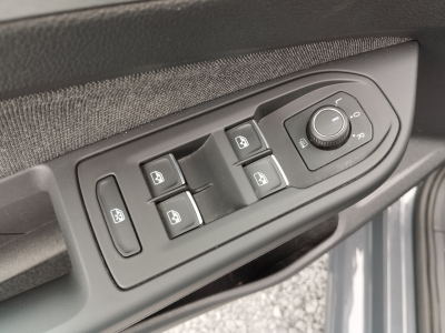 Volkswagen Golf 1.5 TSI DSG CARPLAY GPS LED APS AV/ARR