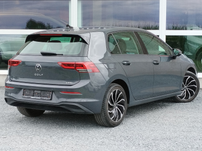 Volkswagen Golf 1.5 TSI DSG CARPLAY GPS LED APS AV/ARR