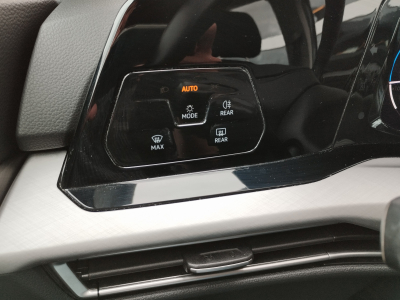 Volkswagen Golf 1.5 TSI DSG CARPLAY GPS LED APS AV/ARR