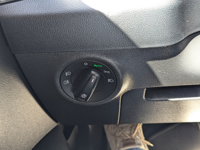 Skoda Karoq 1.6 TDI DSG CARPLAY GPS SIEGES SPORT CAMERA