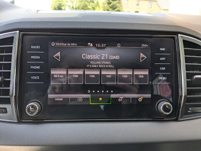 Skoda Karoq 1.6 TDI DSG CARPLAY GPS SIEGES SPORT CAMERA
