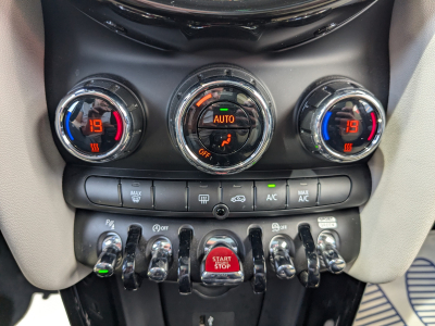 MINI Cooper 1.5 CARPLAY TOIT PANO OUV GPS LED SIEGES SPORT