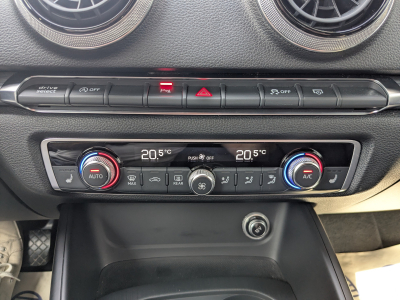Audi A3 35 TDI S-TRONIC GPS BLUETOOTH ATTACHE REMO
