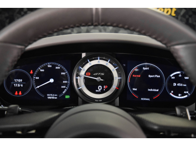 Porsche 992 Carrera 4 GTS Coupé PDK