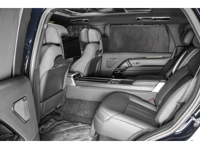 Land-Rover Range Rover SV P530 4.4 V8 LWB