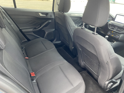 Ford Focus 1,5d EcoBlue 120cv Titanium Pack Head Up & B&O AHK