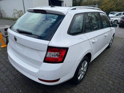 Skoda Fabia SKODA FABIA Combi Style LED Bluetooth KeylessGo