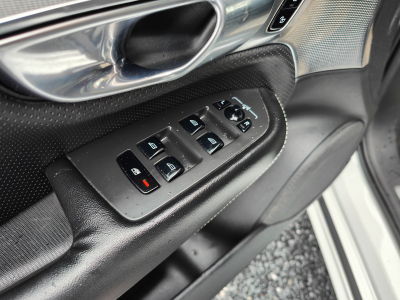 Volvo XC90 D5 R-DESIGN AWD 7PLACES TOIT PANO CARPLAY CAMERA 360