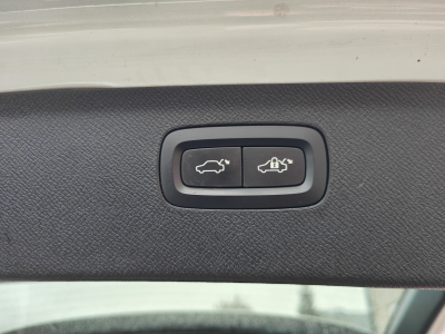 Volvo XC90 D5 R-DESIGN AWD 7PLACES TOIT PANO CARPLAY CAMERA 360