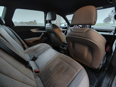 Audi A4 35TDI S-LINE S-TRONIC GPS VIRTUAL COCKPIT SIEGES CHAUFF