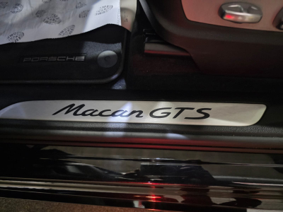 Porsche Macan GTS PACK CHRONO BOSE PANO LED CUIR NAVI 1 HAND FULL SERVICE PORSCHE