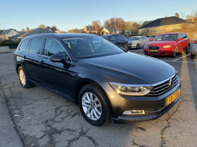 Volkswagen Passat Variant 2.0Tdi Comfortline Apple CarPlay Navi AHK Digital Cockpit ACC