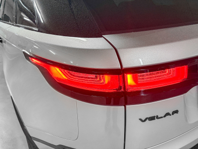 Land-Rover Range Rover Velar D300 SE R-DYNAMIC /ACC/PANORAMA/AHK/MERIDIAN