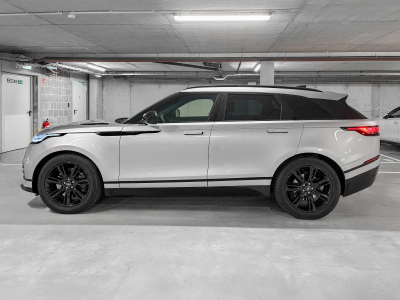 Land-Rover Range Rover Velar D300 SE R-DYNAMIC /ACC/PANORAMA/AHK/MERIDIAN