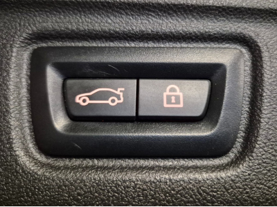 BMW 320 D XDRIVE TOURING M SPORT PAKET HEAD UP PANO CUIR NAVI