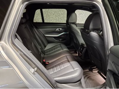 BMW 320 D XDRIVE TOURING M SPORT PAKET HEAD UP PANO CUIR NAVI