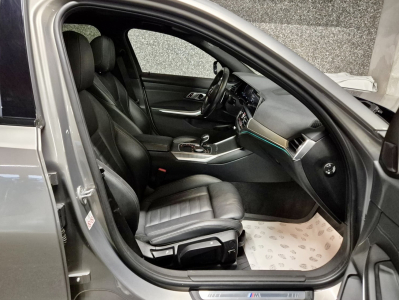BMW 320 D XDRIVE TOURING M SPORT PAKET HEAD UP PANO CUIR NAVI