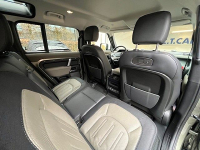 Land-Rover Defender D200 X-Dynamic 110 - 1Hand