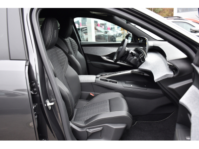 Peugeot 3008 1.2 Hybrid 145 GT e-DSC6