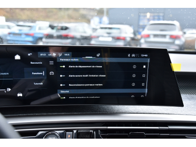 Peugeot 3008 1.2 Hybrid 145 GT e-DSC6