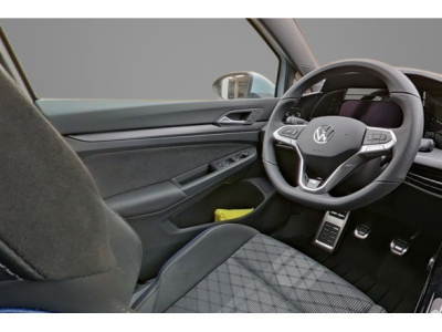 Volkswagen Golf 1.5 TSI 150 R-Line