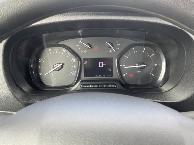 Peugeot Expert 1.5Hdi 130 9 places Navi Apple CarPlay Camera AHK