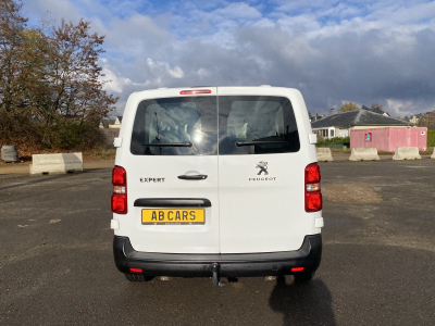 Peugeot Expert 1.5Hdi 130 9 places Navi Apple CarPlay Camera AHK