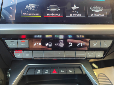 Audi A3 30 TFSI CAMERA CARPLAY GPS SIEGES CHAUFFANTS