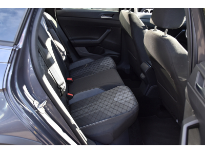 Volkswagen Taigo 1.0 TSI R-Line DSG