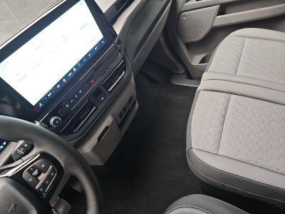 Ford Tourneo Custom 2.0 TDCI ECOBLUE 170 L2 Titanium