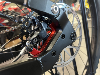 Fantic XTF 1.5 SPORT M ALU BROSE 90 Nm, taille S  630 Wh, 12 V, 29''-29'', freins 4 pistons.