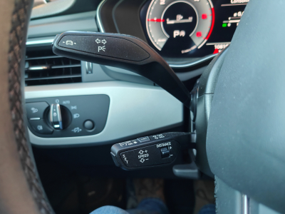 Audi A4 30 TDI S-LINE S-TRONIC CARPLAY GPS CUIR