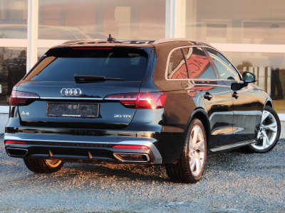 Audi A4 30 TDI S-LINE S-TRONIC CARPLAY GPS CUIR