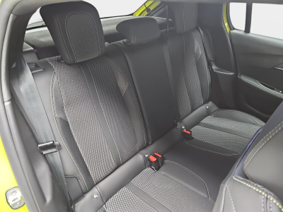 Peugeot 208 1.2 PureTech Hýbrid 110 E-DSC6 GT